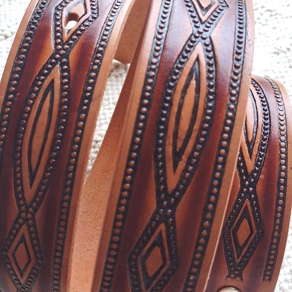 Genuine leather brown belt with details made in Mexico - Picture 3 of 7